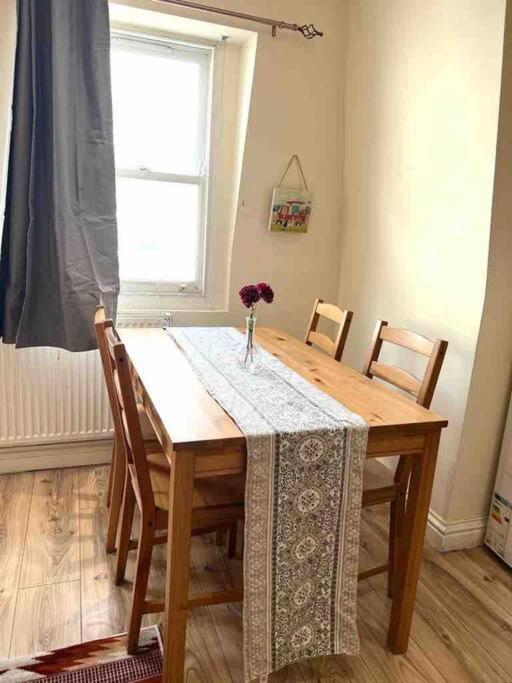 Cosy One Bedroom Flat In Central Лондон Екстериор снимка